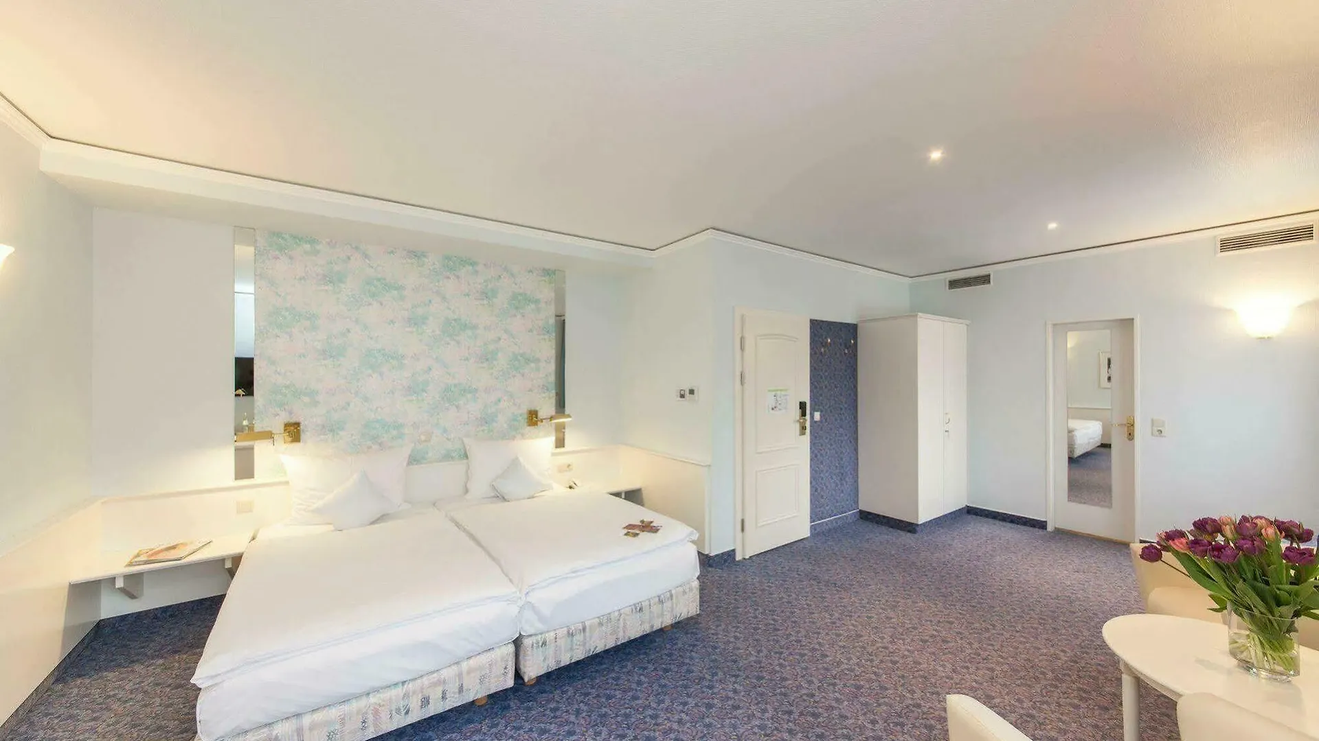 Novum Hotel Post Aschaffenburg 4*,